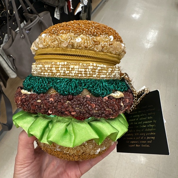 SALE!!🍔🍔NEW Viral Beaded Hamburger Bag! - Picture 1 of 2
